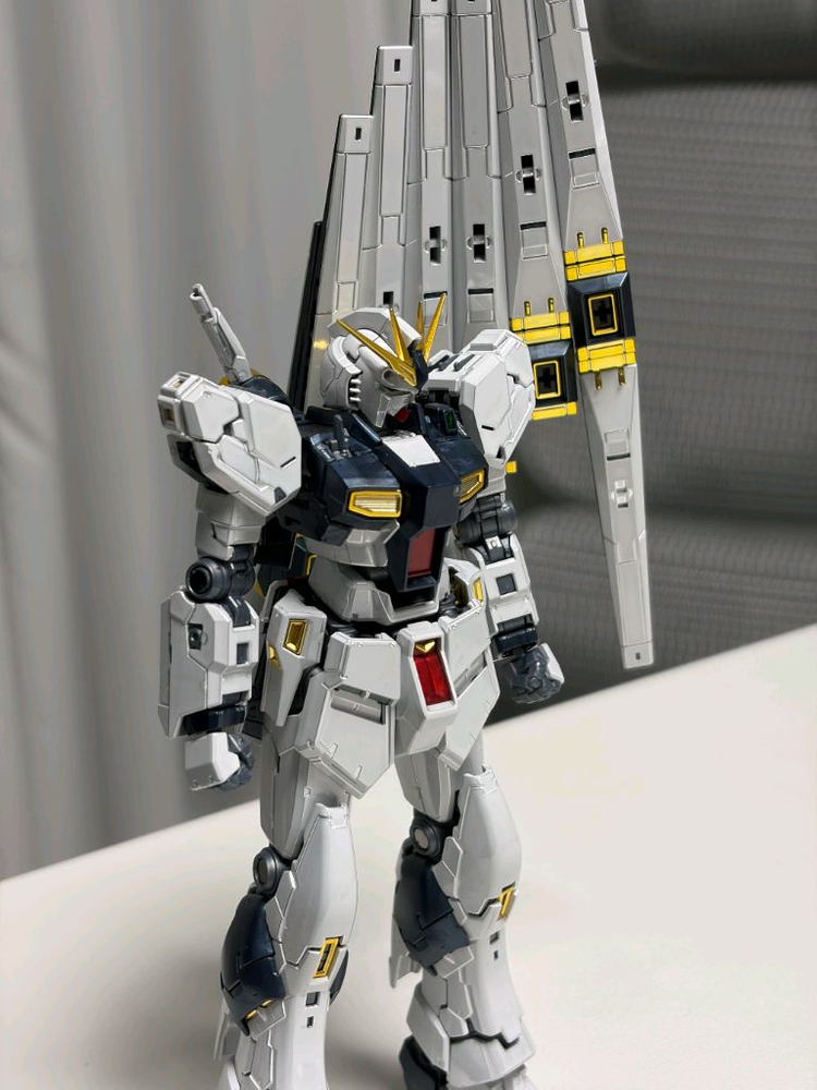 RG 뉴건담 티타늄 피니쉬 가조립--4