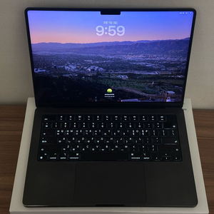 맥북 프로 14 M3 pro (18GB / 512GB)