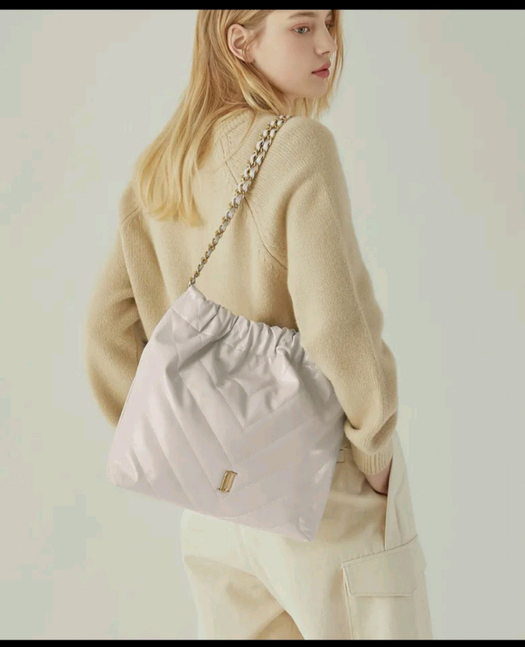 제이에스티나 쇼퍼백 아이보리색상 (완전새제품)--2