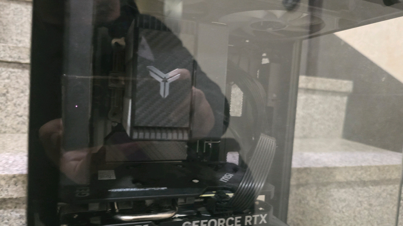 AMD Ryzen 7 7700메인보드+진유에 B650i--1