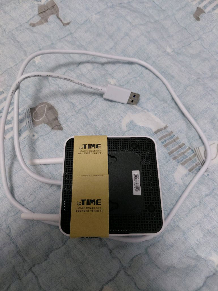 아이피타임 AX5400UA 무선랜카드--1