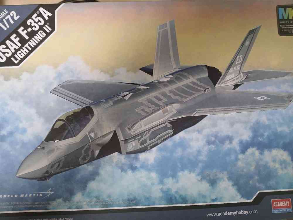 아카데미 1/72 에어로 3개 일괄--1