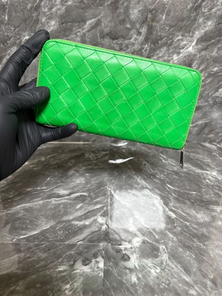 보테가베네타 인트레치아토 집 어라운드 패러킷 장지갑--1