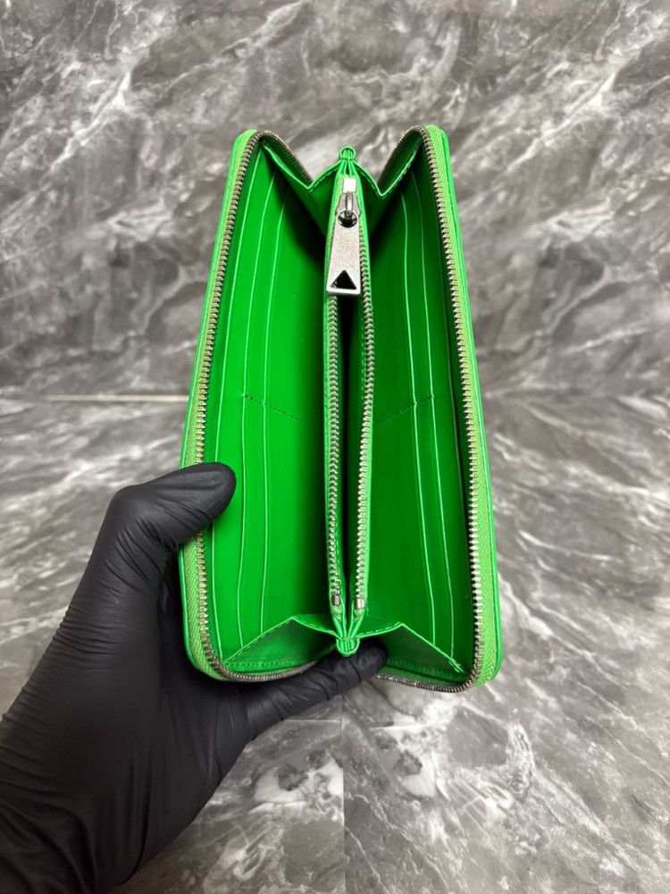 보테가베네타 인트레치아토 집 어라운드 패러킷 장지갑--2