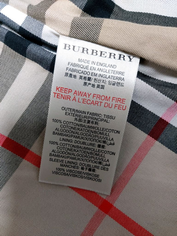 버버리 트랜치코트 4y--3