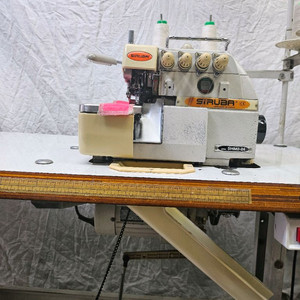 공업용 미싱 시루바 날날이 겸 니혼오버록 팝니다 이미지