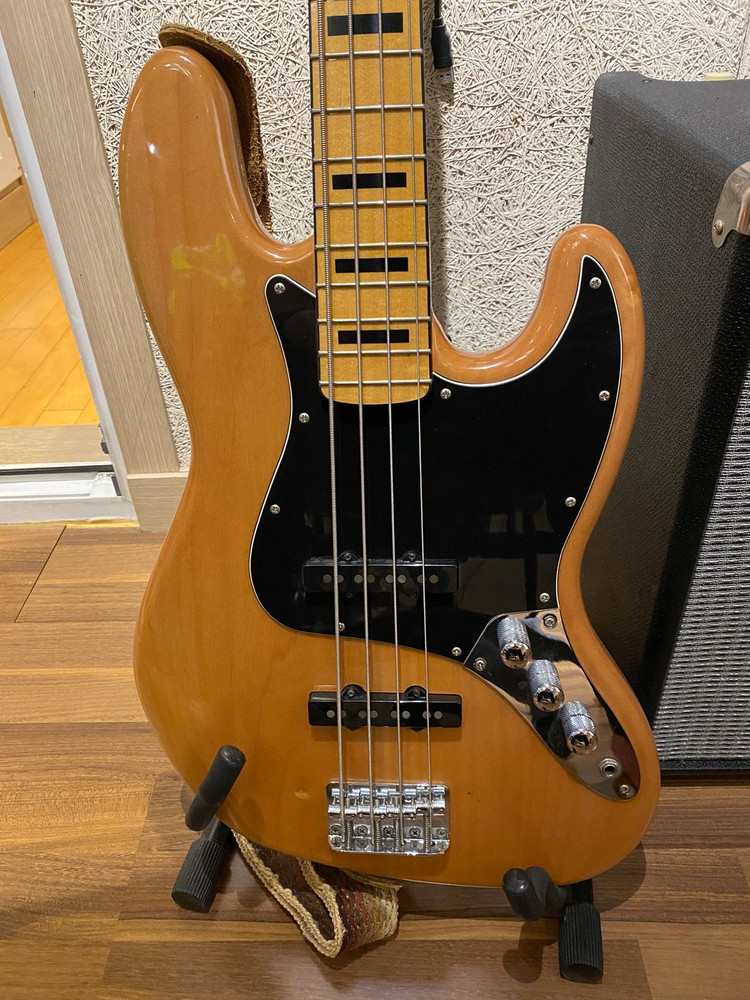 베이스 기타 + 앰프 세트 / 펜더 스콰이어 재즈 베이스 + 펜더 베이스 앰프 rumble100 이미지