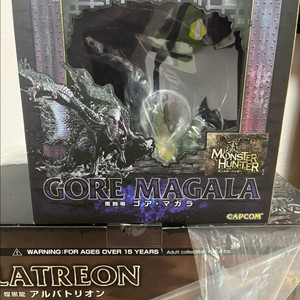 캡콤 피규어 빌더 크리에이터즈 모델 몬스터 헌터 흑식룡 고어 마가라