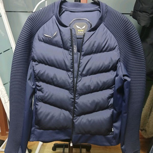 살레와 네이비 자켓 s~m