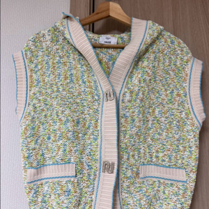 새옷/오브제 후드 니트 베스트 / 마인 타임 sjsj 한섬