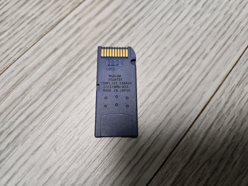 소니메모리스틱 16기가 8mb , 샌디스크 64기가 sd카드 , 렉사 128기가 sd카드 팝니다--3