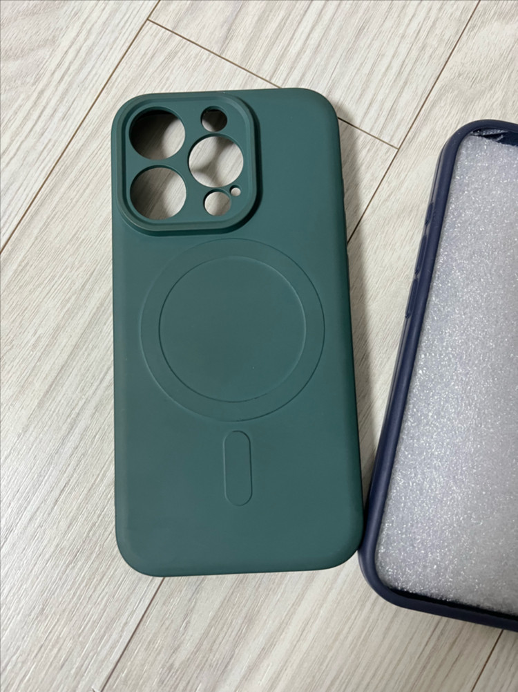 아이폰 15 pro 128GB 블랙 케이스 및 . 강화유리 필름 포함--3