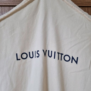 루이비통 발렌티노 생로랑 구찌 명품 정품 코튼 슈트 케이스 4종 판매합니다~!