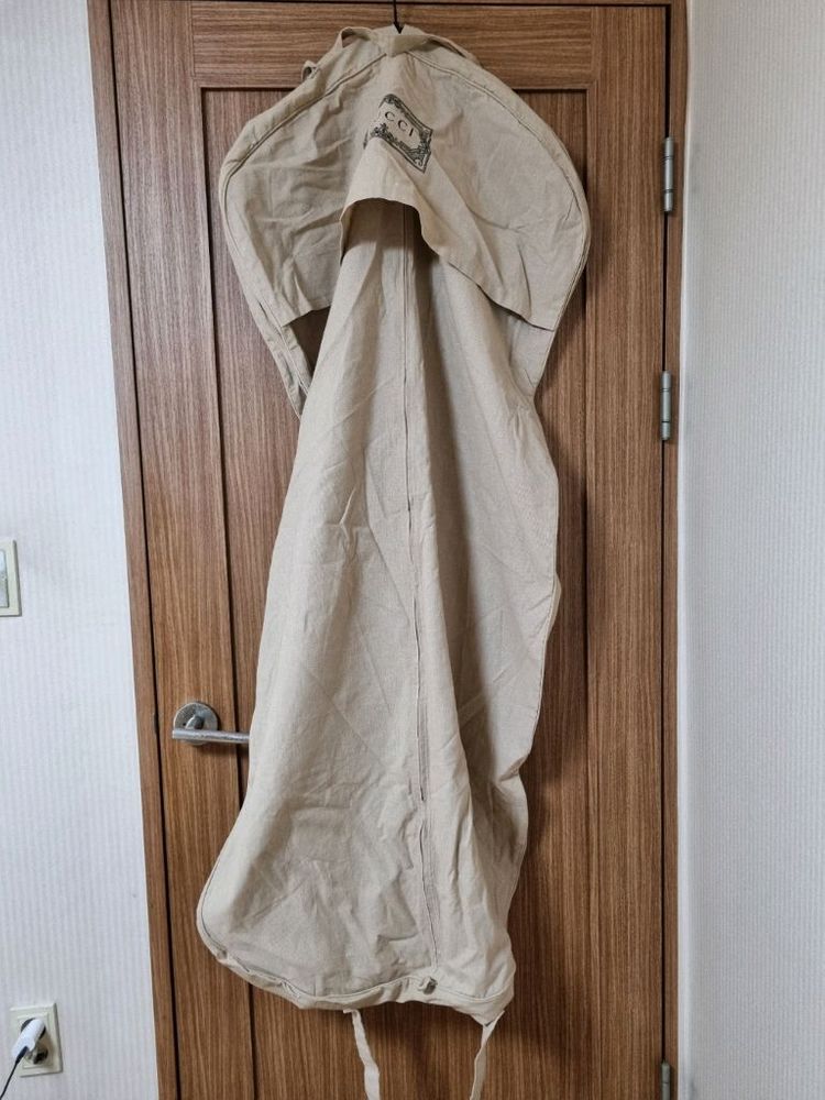 루이비통 발렌티노 생로랑 구찌 명품 정품 코튼 슈트 케이스 4종 판매합니다~!--5