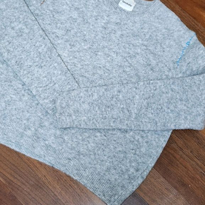 부루하하 스티치 니트