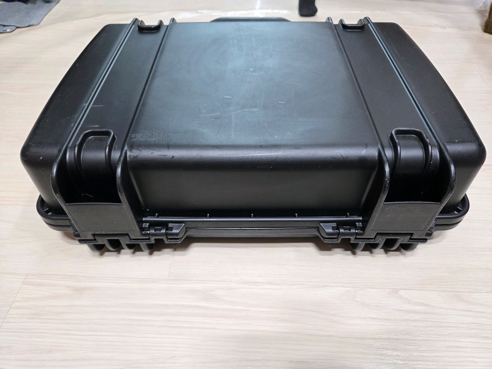 노트북용 펠리칸 스톰 케이스 iM 2370--6