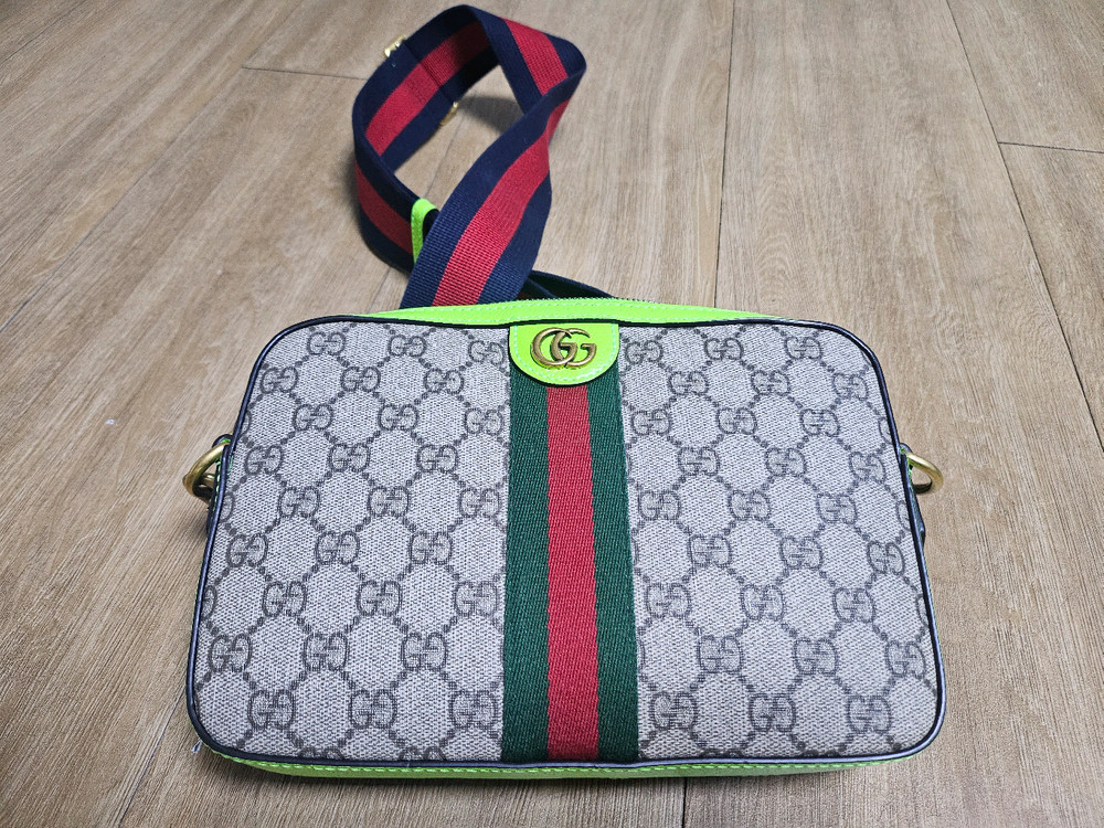 구찌 GG 수프림 크로스백--5