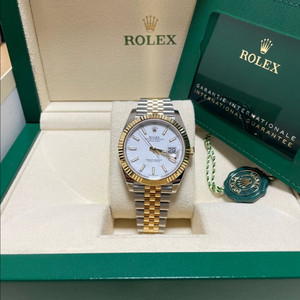 로렉스 126333 신형 데이저스트 41 화이트판 옐골