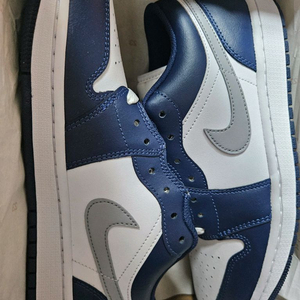 조던1 로우 화이트 미드나잇 네이비 270 275 새상품 이미지