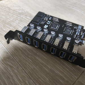 PCIe USB 7포트 허브