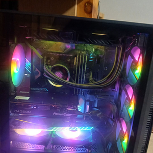 5700x3d/9060xt 16기가/ROG 크로스헤어8포뮬러메인보드/32기가 램/sdd1.25기가 이미지