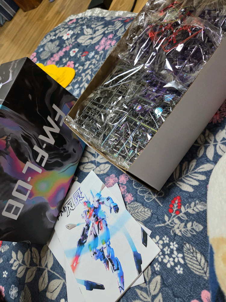 중국 FM모형 홀로그램 클리어 건담 팝니다--1