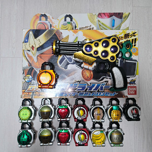 가면라이더 가이무 DX 센고쿠 드라이버 외 15종