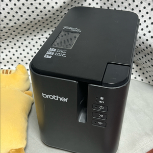 브라더 라벨프린터 PT-P900W 판매합니다