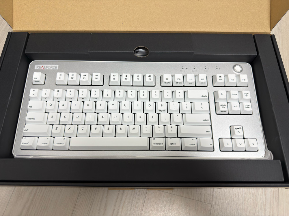 리얼포스 R3 TLM 저소음 균등 45g 토프레 무접점키보드 + 덮개--2