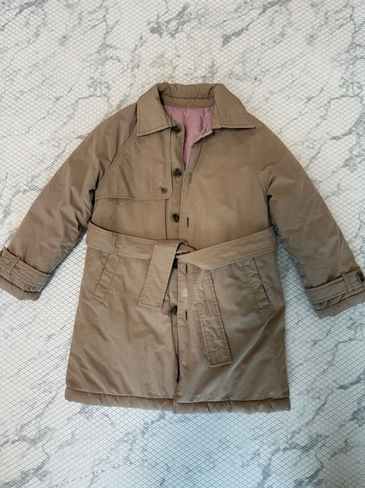 일로딜로 키즈 130 덕다운 양면 외투 팝니다.--4