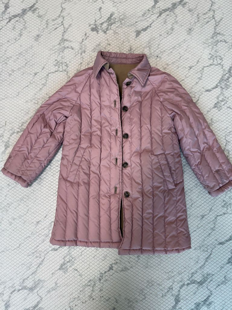 일로딜로 키즈 130 덕다운 양면 외투 팝니다.--6