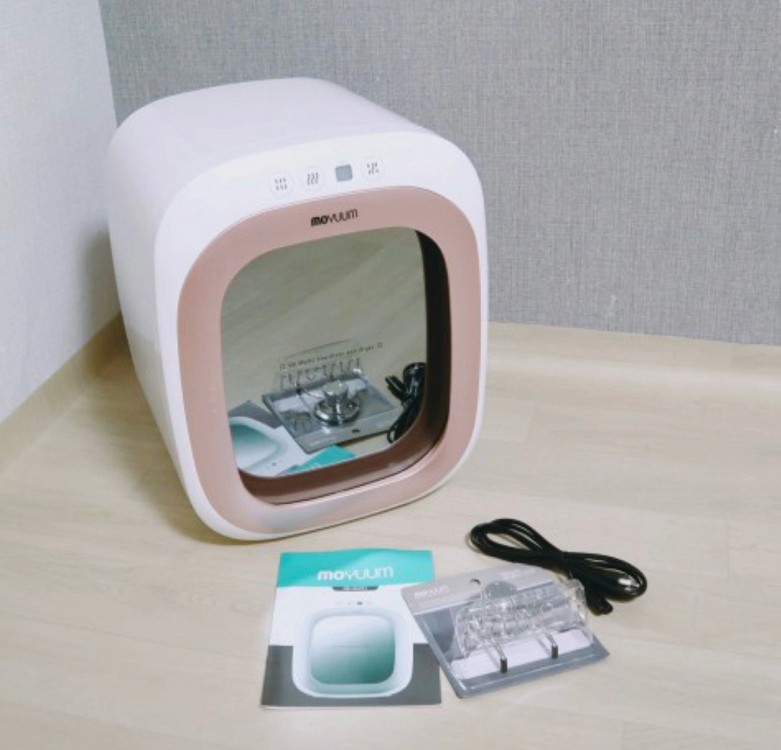 모윰 젖병소독기, 새제품 구입하여 1년 실사용--0