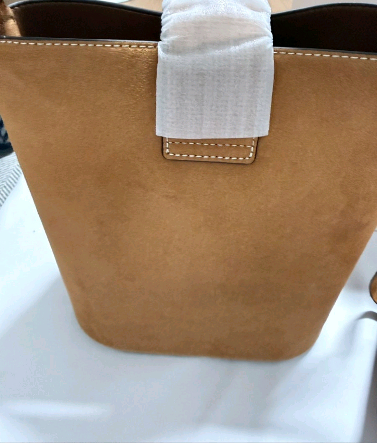 풀박스 새상품>버킷백 스웨이드--1