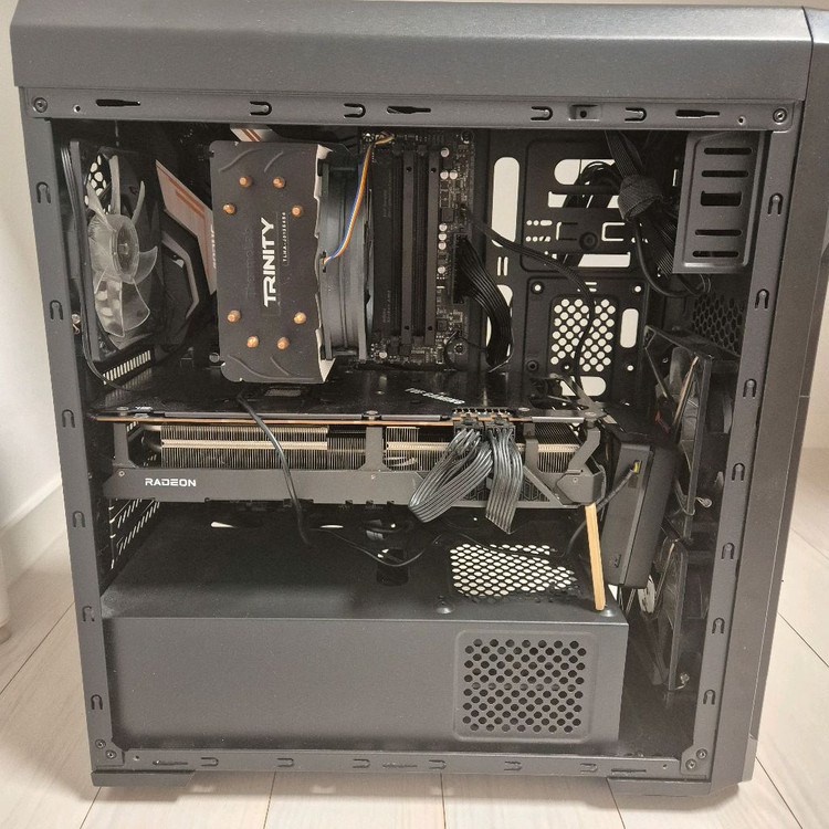 완본체 팝니다 5700x3d 6800xt 32gb 이미지