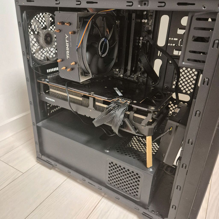 완본체 팝니다 5700x3d 6800xt 32gb 이미지