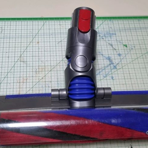 다이슨 청소기 슬림 브러쉬팝니다 택포 이미지