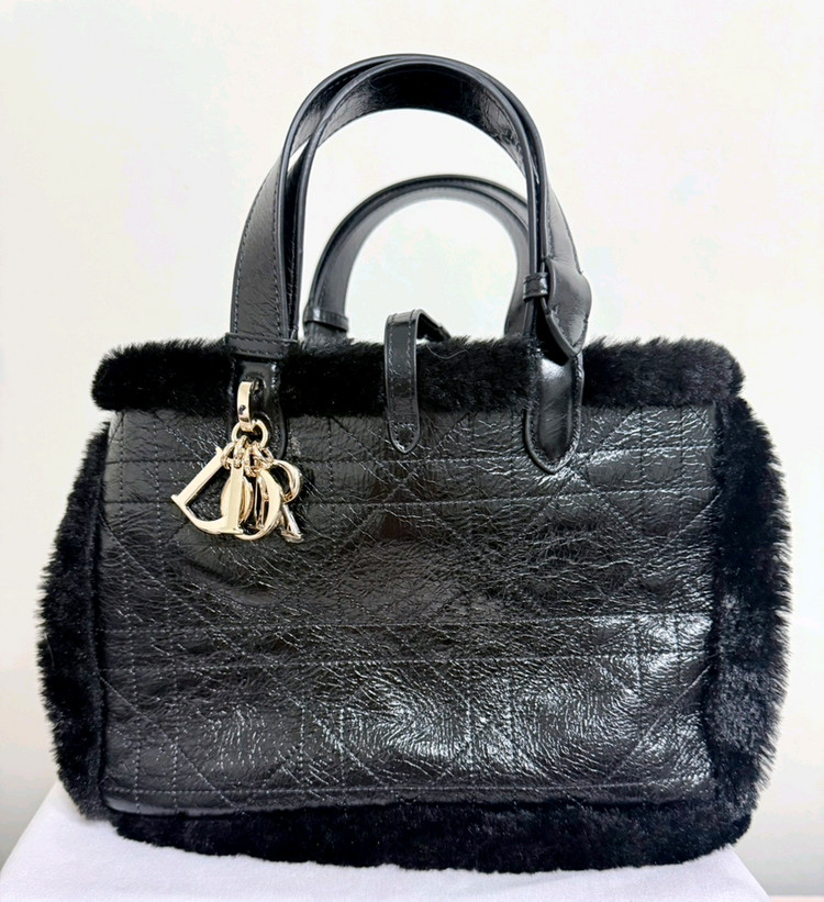 새상품> 뚜주흐 퍼--1