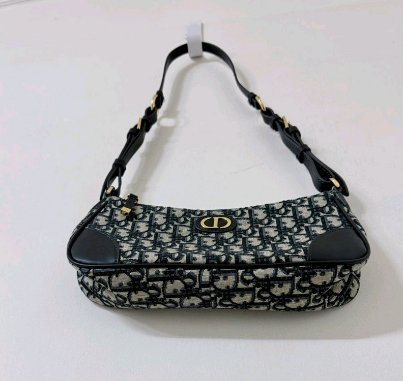 새상품>오블리크 미니백--5