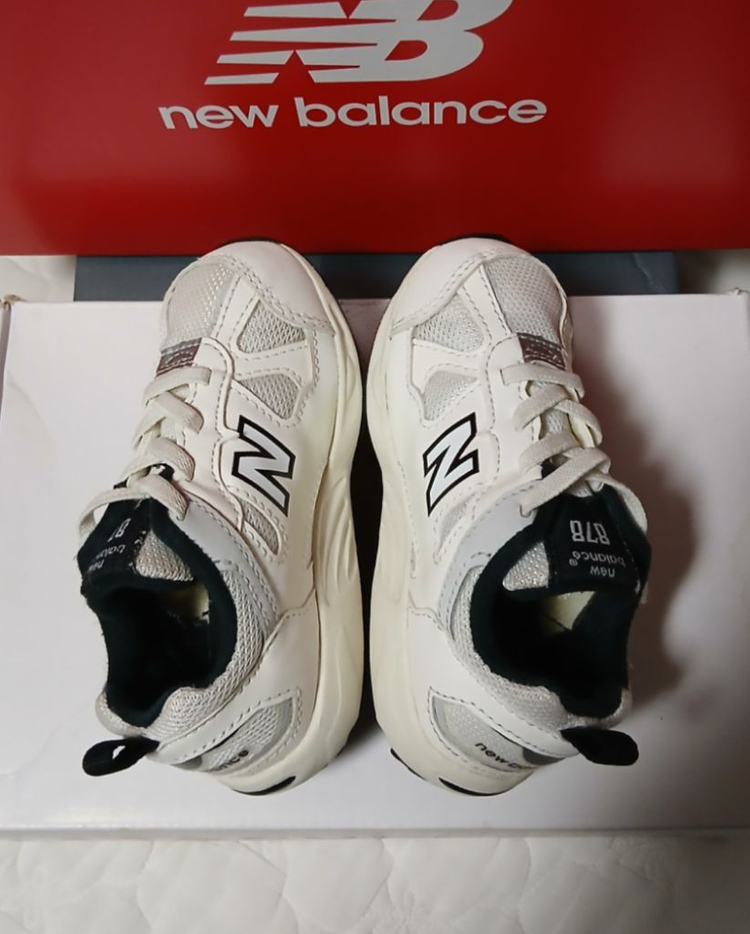뉴발란스키즈878<IV878ST1 >150운동화 거의새거--4