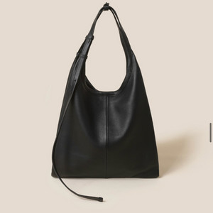 쿠론 어그스트 세느 숄더백 소가죽 가방 (반값)