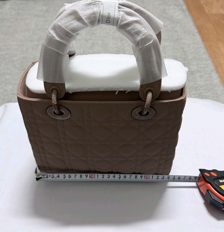 새상품>레이디 미듐--7