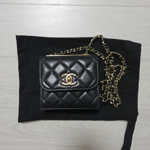 샤넬 트렌디CC 미니 체인백 블랙