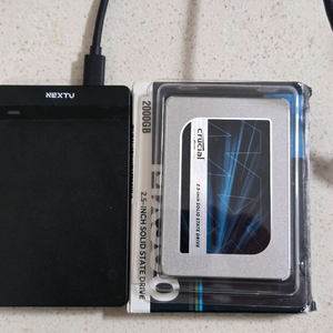마이크론 크루셜 mx500 2tb ssd + 외장케이스팝니다