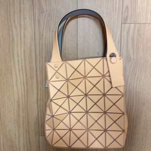 바오바오 정품백 8만원