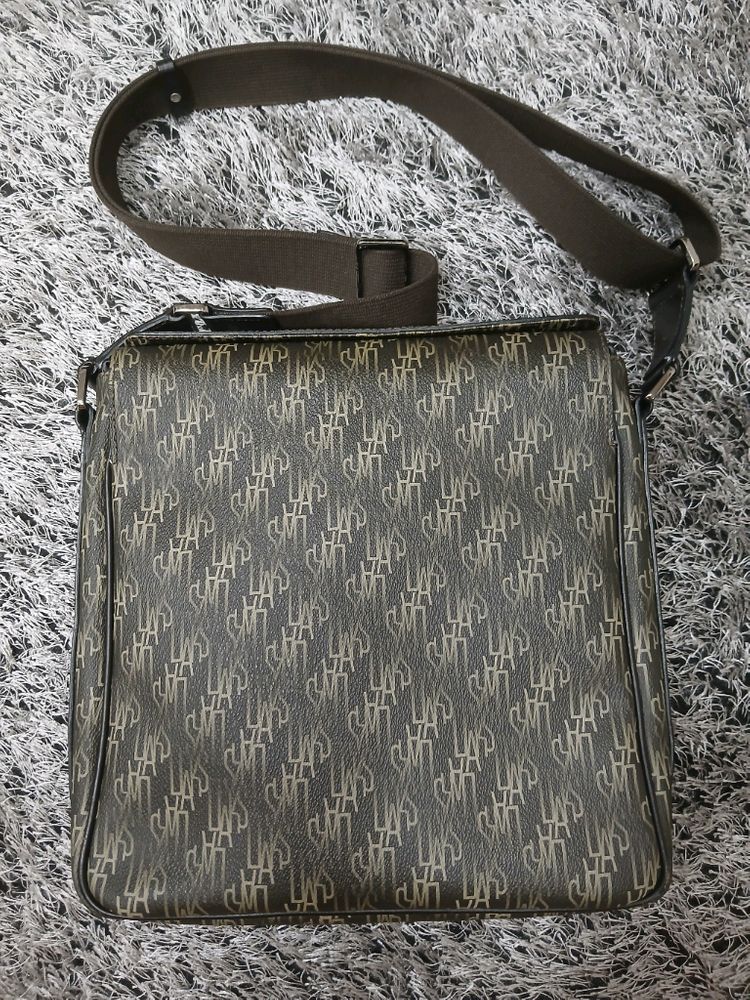 닥스 소가죽 크로스백--1