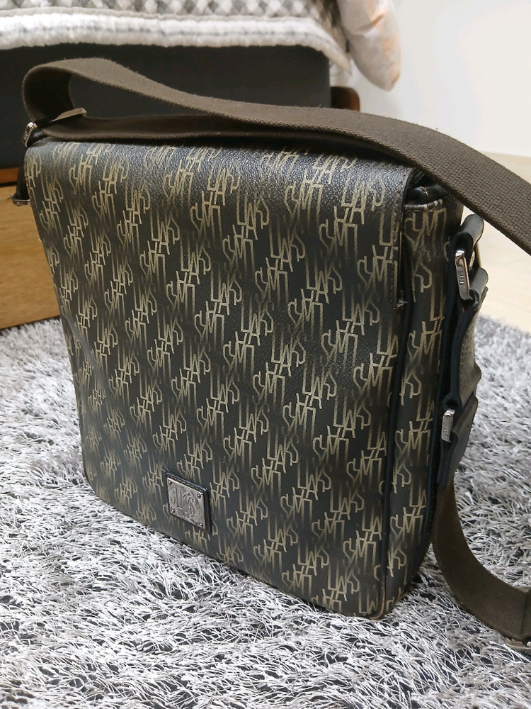 닥스 소가죽 크로스백--2