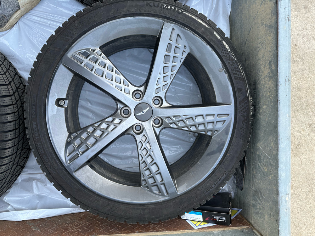 gv70 21인치 와플휠 윈터타이어. 255/40/21--3