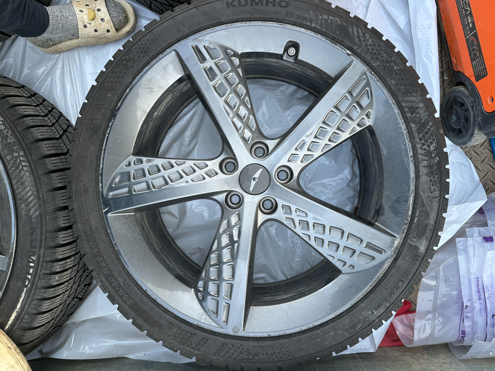 gv70 21인치 와플휠 윈터타이어. 255/40/21--4