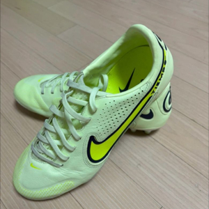 나이키 티엠포 레젼드9 프로 AG [베얼리 볼트/볼트 서밋/화이트] 인조잔디전용