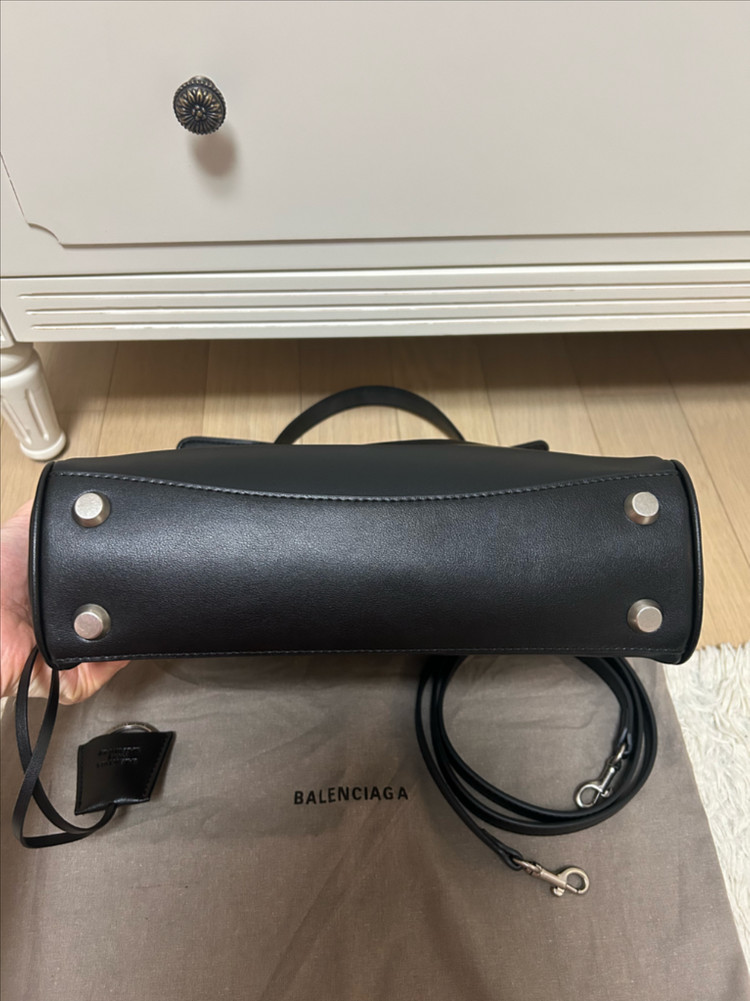 발렌시아가 로데오백 은장--2